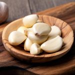 Mesin pengemas bawang putih otomatis (tas yang sudah jadi)